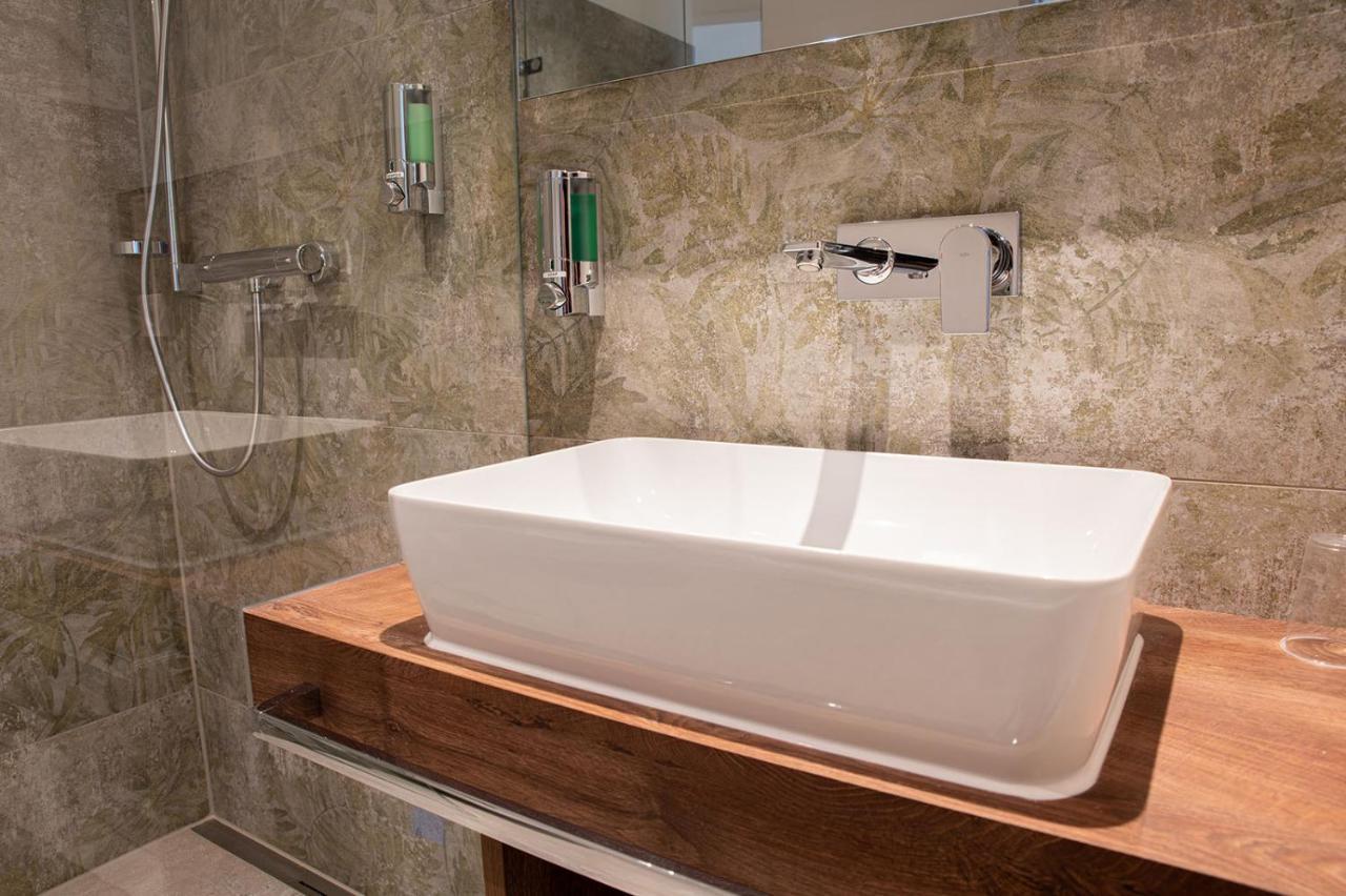 Hotel Gruene Elster Фюрт Экстерьер фото